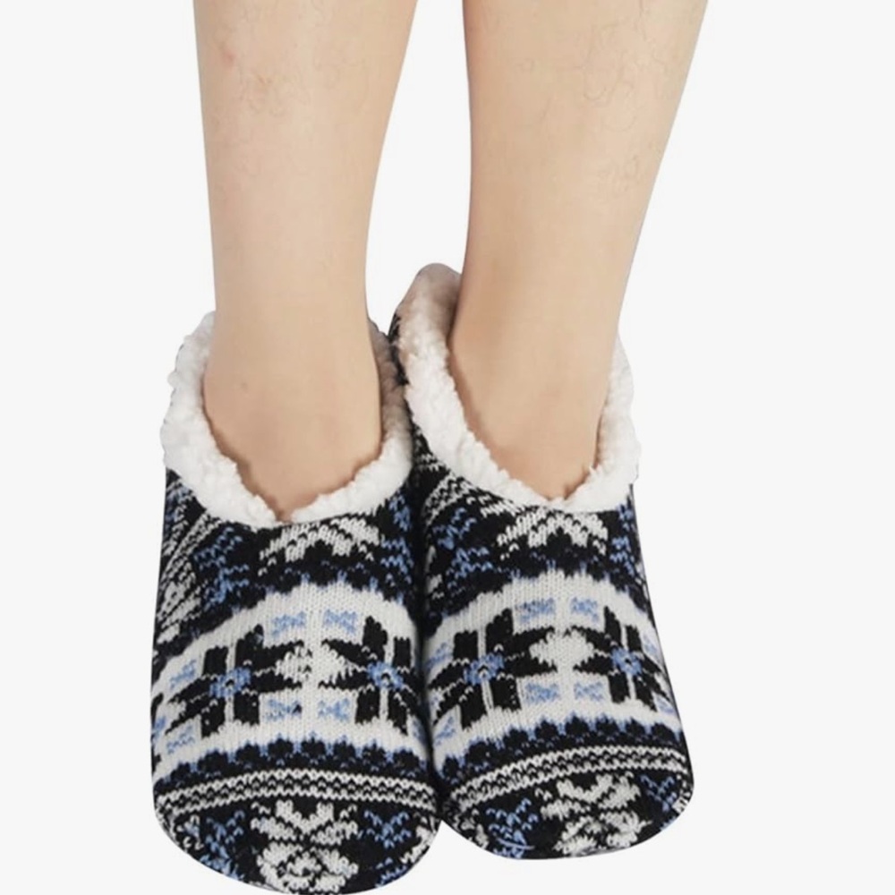 Cozy Woolrich Double Layer Slipper Socks Blue & White NWT